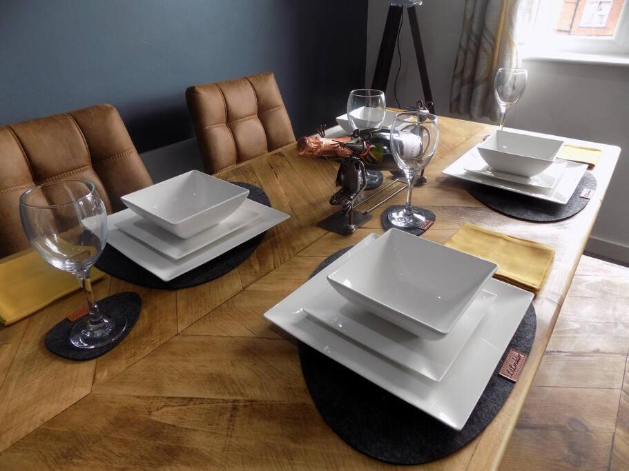 2 Bedroom Luxury City Centre Apt Lincoln Exterior photo